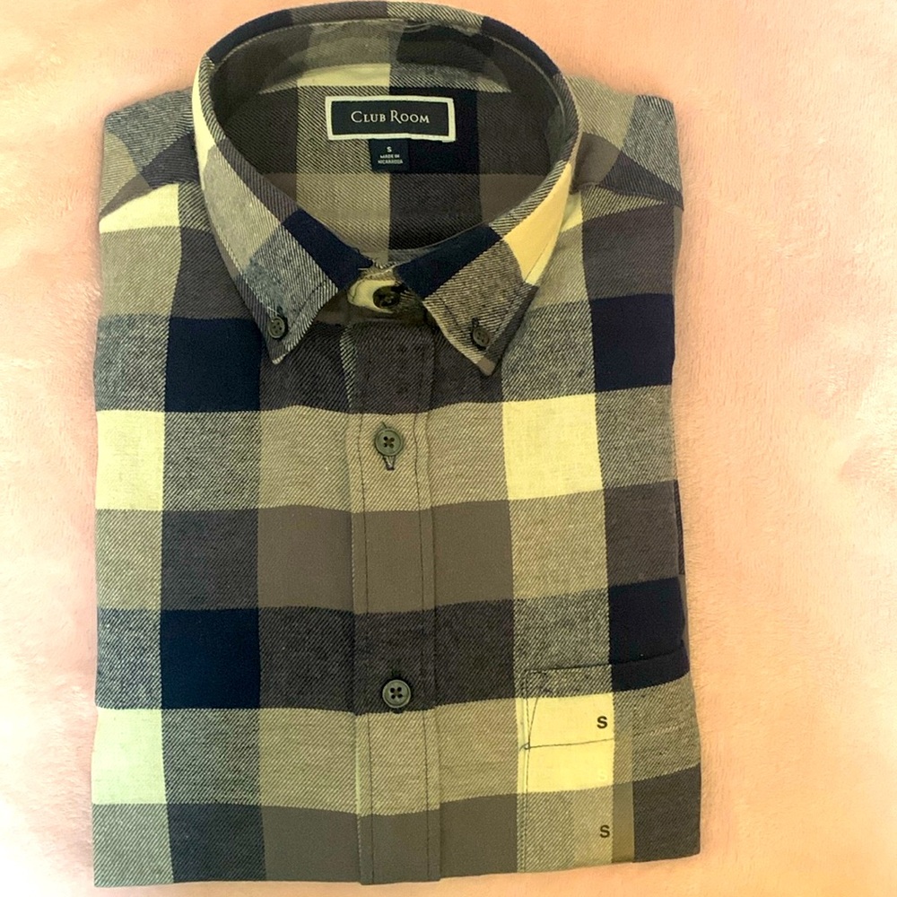 New!!! Button Down Plaid Shirt in Blue.white grey flannel.